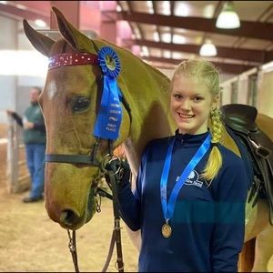 Meet your Posher, Ellie